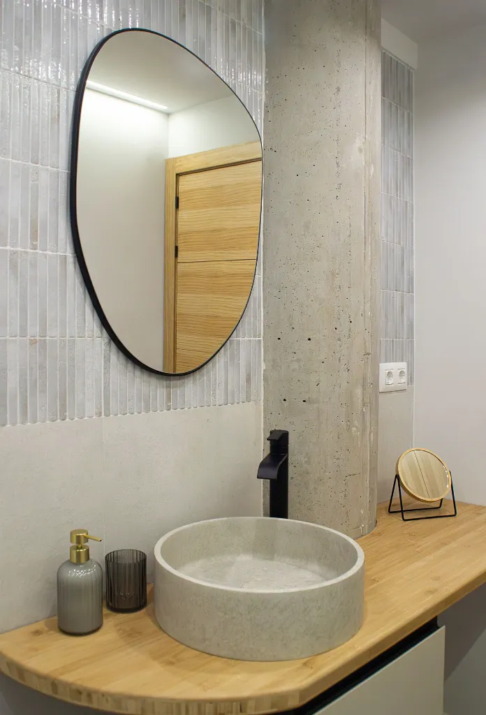 bathroom 2.webp